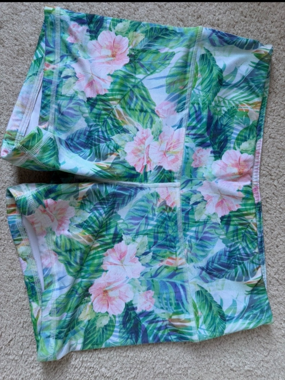 Apex Contour Short 3.25" - Mid Rise - Double lined - Size M - Picture 2 of 4